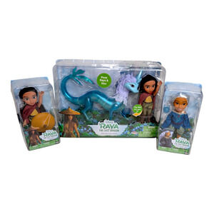 Disney's Raya and The Last Dragon Petite Raya & Light Up Sisu Gift Set Brand New
